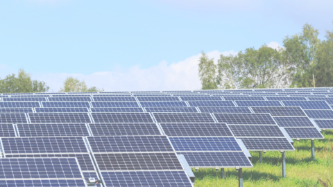 découvrez l'analyse du cycle de vie (acv) des systèmes photovoltaïques, une approche essentielle pour évaluer leur impact environnemental et optimiser leur durabilité. apprenez comment ces technologies solaires peuvent contribuer à un avenir énergétique plus vert.