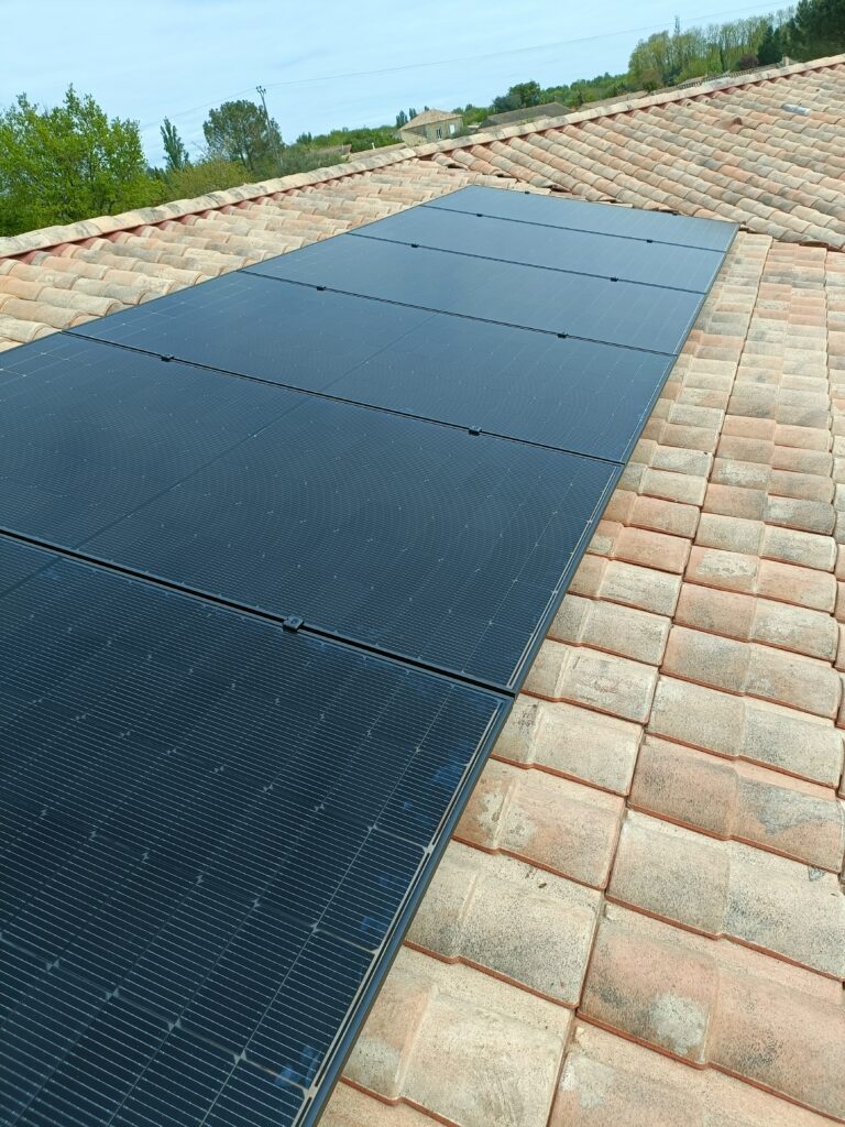 découvrez comment l'optimisation thermique photovoltaïque peut améliorer l'efficacité de votre installation solaire. nos conseils et solutions innovants vous aideront à maximiser la production d'énergie tout en réduisant les pertes thermiques. transformez votre projet photovoltaïque en une source d'énergie performante et durable.