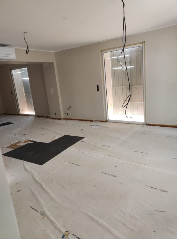 découvrez comment maximiser vos revenus avec l'installation de panneaux solaires sur 300m2. apprenez les avantages financiers, les subventions disponibles et les retours sur investissement pour rentabiliser votre projet écologique.