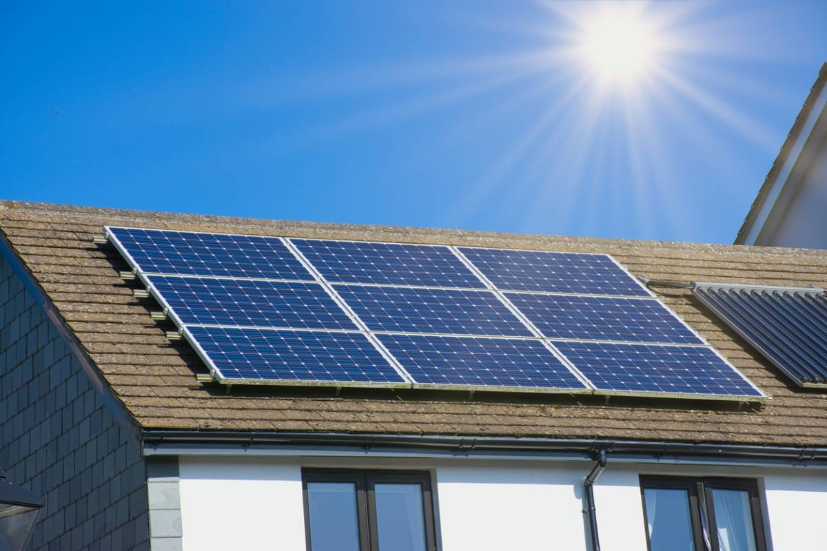découvrez notre service d'installation de panneaux photovoltaïques, une solution éco-responsable et économique pour produire votre propre électricité. bénéficiez d'une expertise professionnelle, d'un accompagnement personnalisé et d'une technologie de pointe pour un rendement optimal. transformez votre toit en source d'énergie renouvelable dès aujourd'hui !