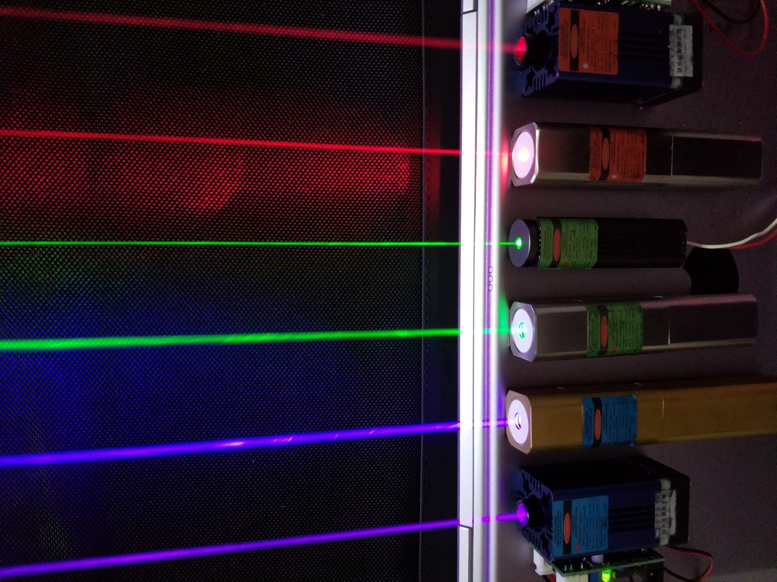 découvrez notre comparatif approfondi des photons selon leur énergie, où nous analysons les différentes caractéristiques des photons en fonction de leur fréquence et de leur longueur d'onde. idéal pour les passionnés de physique et d'optique, cet article vous permettra de mieux comprendre l'impact de l'énergie des photons sur divers phénomènes scientifiques.