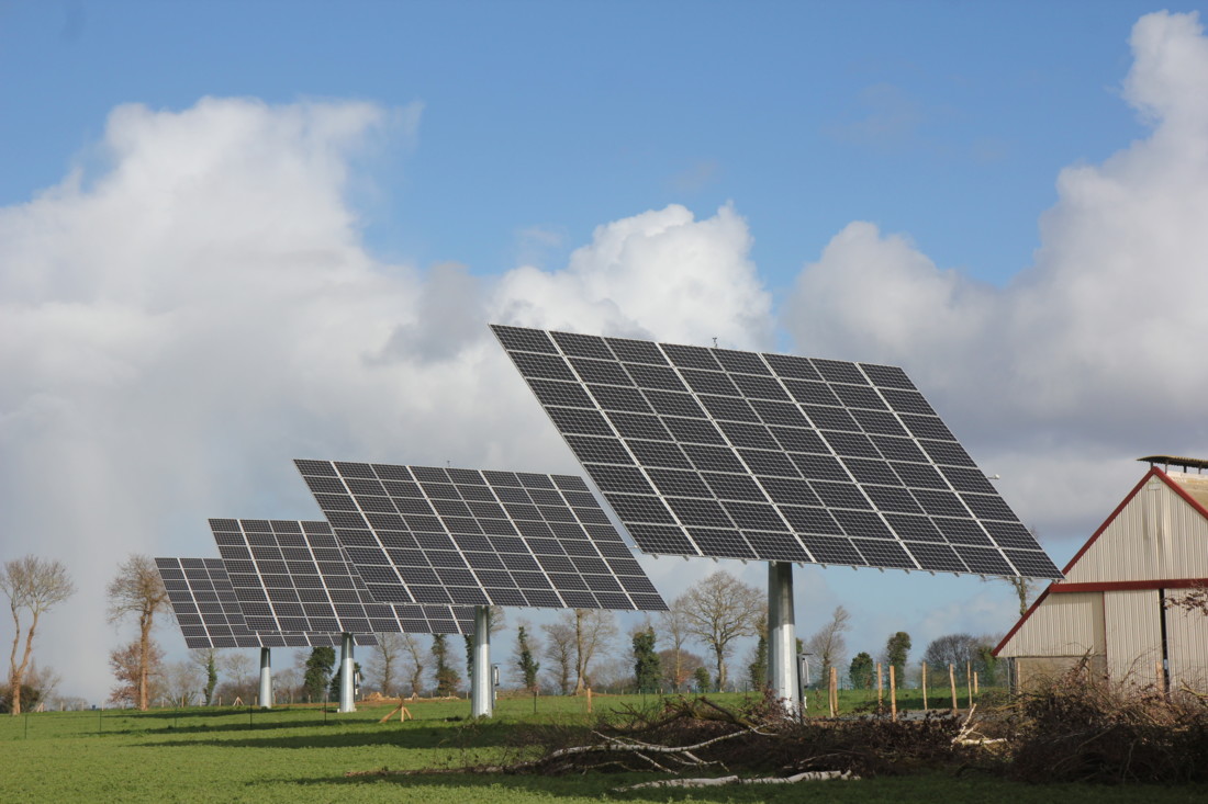 découvrez comment ajouter des panneaux photovoltaïques à votre propriété pour profiter d'une énergie renouvelable, réduire vos factures d'électricité et contribuer à la protection de l'environnement. obtenez des conseils pratiques et des informations sur les aides disponibles.