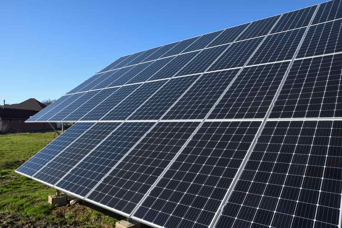 découvrez le coût d'installation d'un système photovoltaïque de 100 kwc. obtenez des informations sur les investissements, les aides disponibles, et les avantages économiques de l'énergie solaire pour optimiser votre projet et réduire vos factures d'électricité.