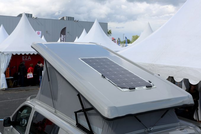 découvrez les innovations de l'aérodynamique photovoltaïque, qui combinent l'efficacité énergétique des panneaux solaires avec des conceptions aérodynamiques avancées. optimisez vos installations solaires tout en réduisant la résistance à l'air pour une performance accrue dans la production d'énergie renouvelable.