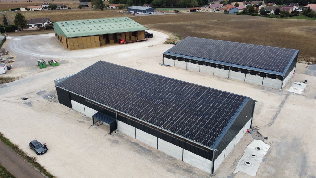découvrez comment les panneaux solaires peuvent transformer les bâtiments agricoles en sources d'énergie durable. optimisez vos infrastructures tout en réduisant votre empreinte carbone, et profitez d'avantages économiques grâce à l'énergie renouvelable.