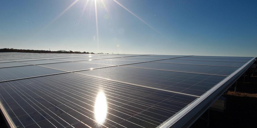 découvrez nos solutions de financement photovoltaïque adaptées à vos projets d'énergie renouvelable. optimisez votre investissement et réduisez vos factures d'électricité grâce à des options de financement flexibles et accessibles.