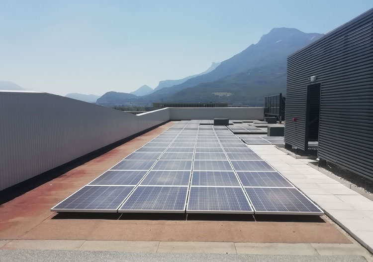 découvrez comment l'autoconsommation solaire peut vous aider à réduire significativement votre facture d'électricité. profitez des avantages économiques et écologiques d'une énergie renouvelable tout en maîtrisant vos dépenses. informez-vous sur les solutions solaires adaptées à vos besoins.