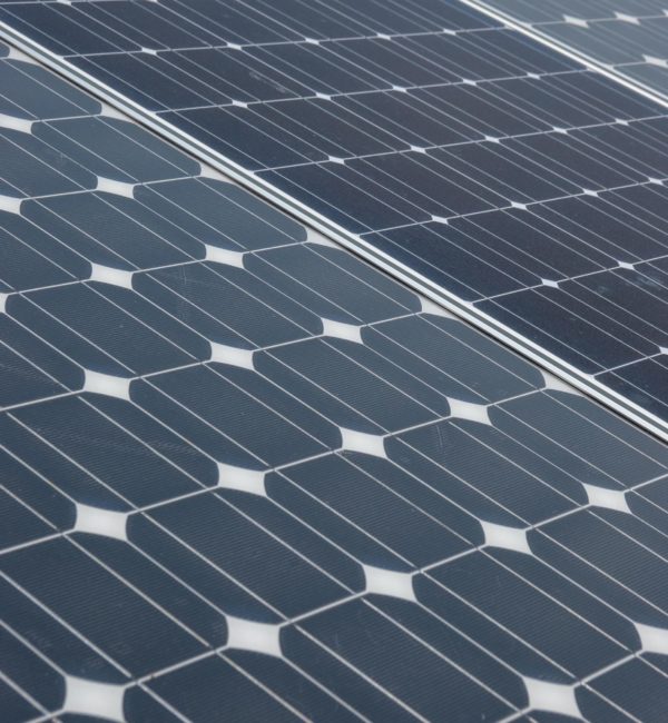 découvrez comment la rénovation de votre toiture solaire peut améliorer l'efficacité énergétique de votre maison tout en contribuant à un environnement durable. transformez votre toit en une source d'énergie propre et réduisez vos factures d'électricité avec nos solutions innovantes.