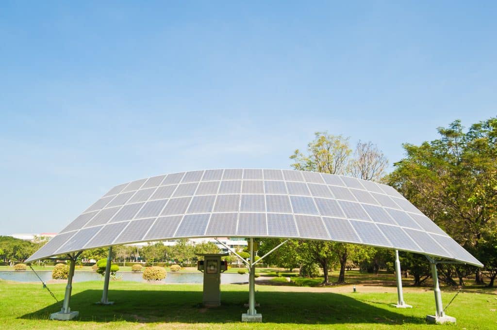 découvrez comment transformer votre espace extérieur en un jardin photovoltaïque, alliant beauté naturelle et énergie renouvelable. apprenez les meilleures pratiques pour intégrer des panneaux solaires dans votre jardin tout en optimisant l'usage de l'énergie solaire. profitez d'une verdure durable et d'économies d'énergie avec des solutions éco-responsables.