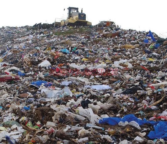 découvrez les enjeux liés aux déchets photovoltaïques et leur impact sur l'environnement. ce titre explore les menaces que ces déchets représentent pour notre planète et analyse les solutions possibles pour une gestion durable.