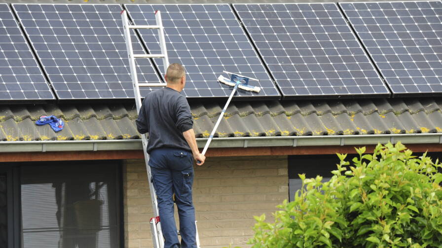 découvrez comment l'économie solaire transforme les secteurs de l'énergie et de l'environnement. explorez les avantages des énergies renouvelables, les innovations technologiques et les opportunités d'investissement dans le domaine du solaire, pour un avenir plus durable.