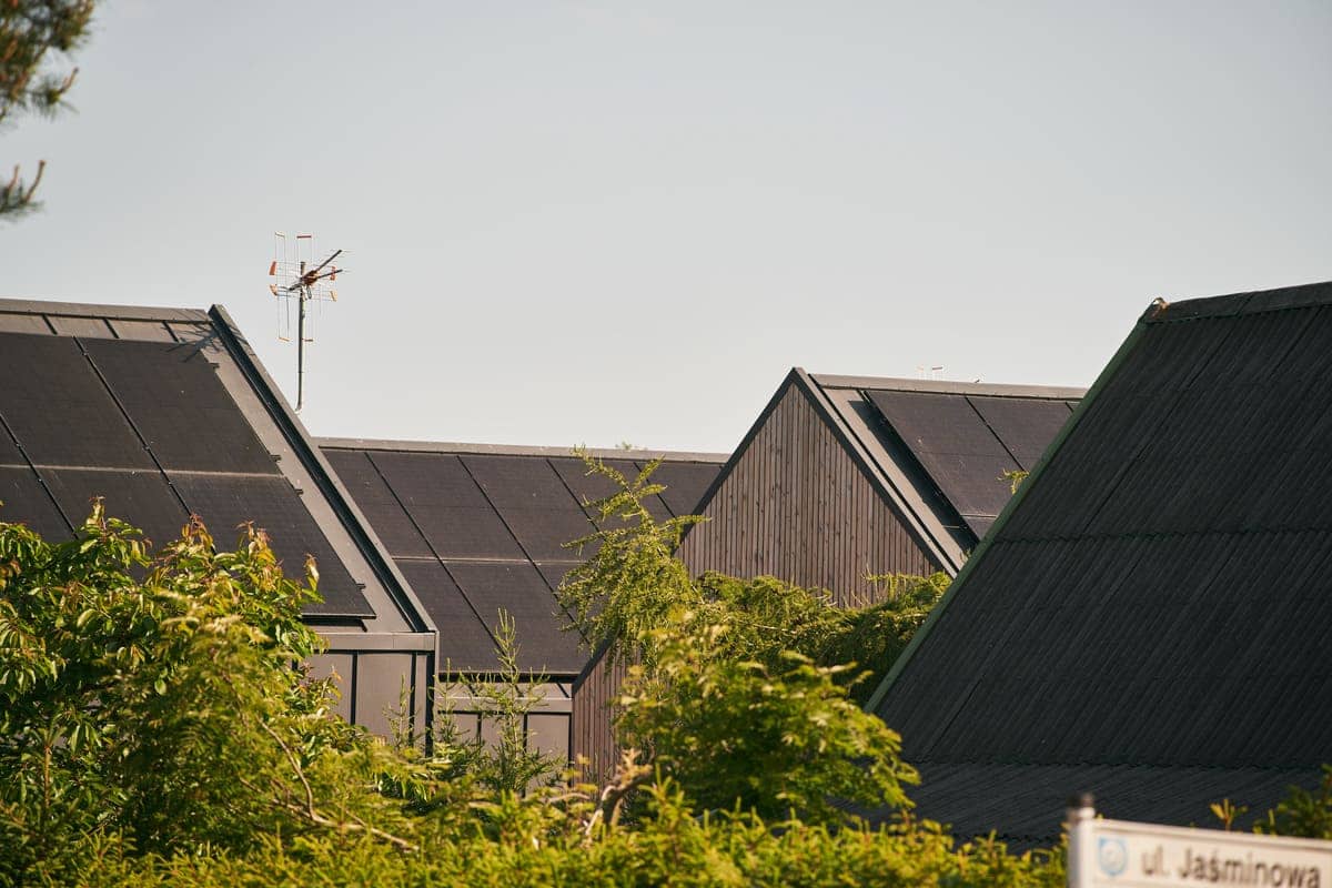 découvrez le coût de l'installation de panneaux photovoltaïques en france. informez-vous sur les prix, les subventions disponibles et les avantages écologiques pour réaliser des économies d'énergie tout en préservant l'environnement.