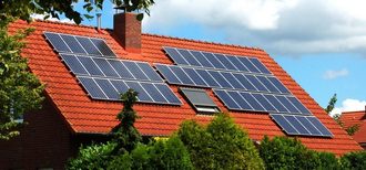 découvrez comment les panneaux solaires peuvent devenir une solution rentable pour votre consommation énergétique. maximisez vos économies tout en réduisant votre empreinte carbone grâce à des installations adaptées à vos besoins.