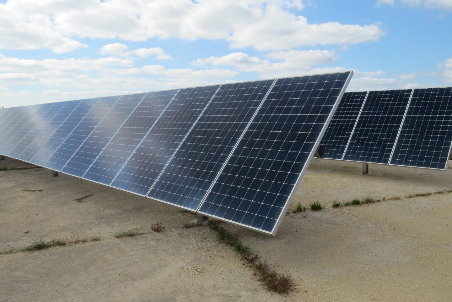 découvrez comment une installation photovoltaïque rentable peut transformer votre consommation d'énergie tout en réduisant vos factures. optez pour une solution écologique et économiquement viable grâce à nos conseils et solutions adaptées. profitez des avantages d'une énergie renouvelable durable dès aujourd'hui.