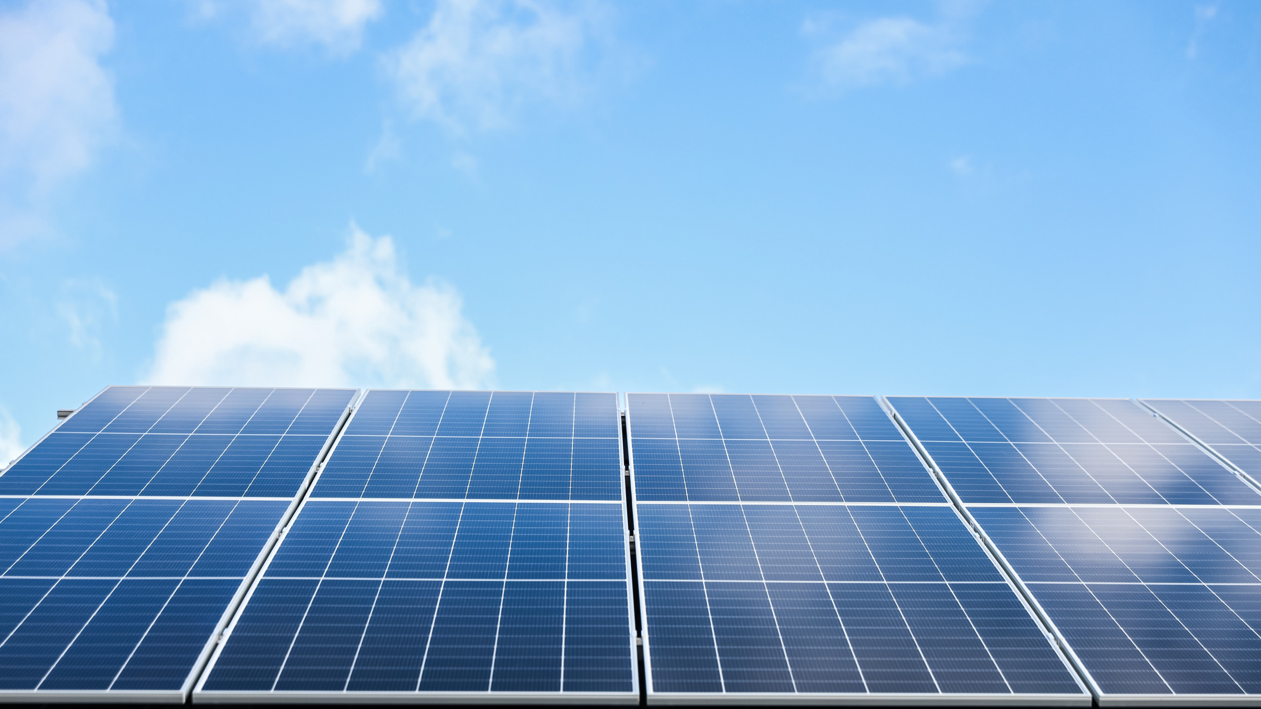 découvrez les solutions photovoltaïques à croix-valmer pour une énergie durable et écologique. profitez d'une installation sur mesure et avec des avantages financiers avantageux pour votre maison ou votre entreprise.