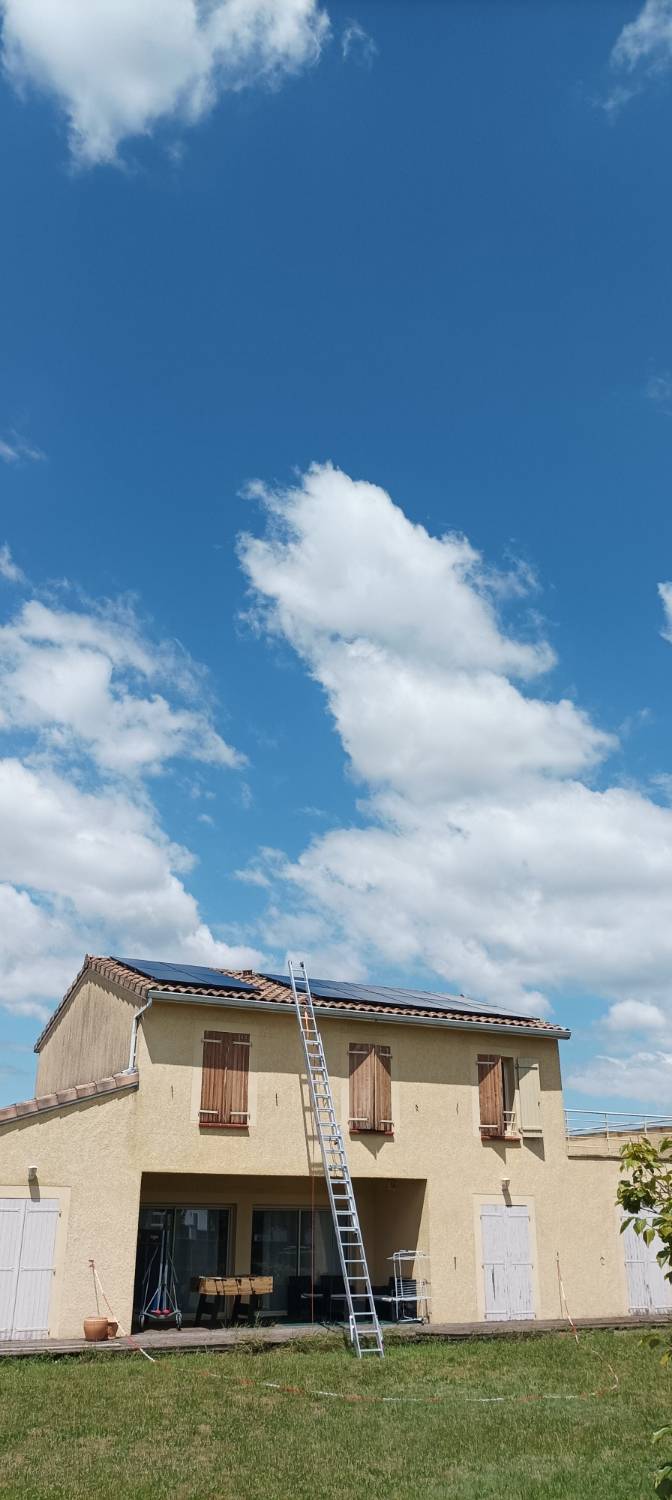 découvrez les tarifs pour l'installation d'un système photovoltaïque de 200m2. obtenez des conseils d'experts, comparez les offres et maximisez vos économies d'énergie grâce à des panneaux solaires adaptés à vos besoins.