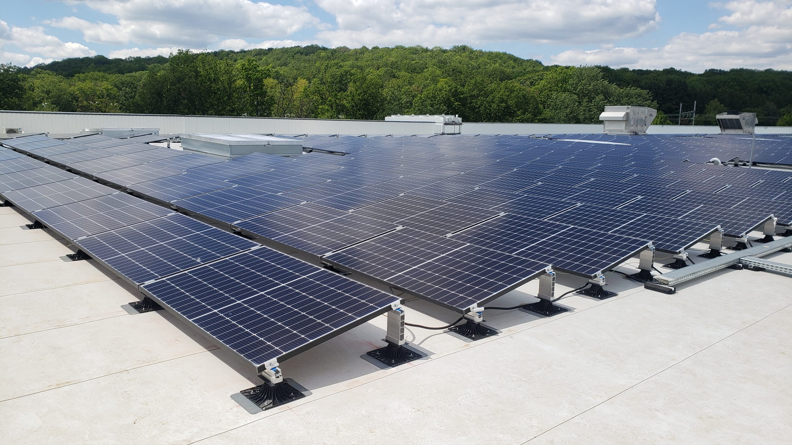 découvrez les solutions photovoltaïques en eure-et-loir pour optimiser votre consommation d'énergie et réduire votre facture d'électricité. profitez des avantages des panneaux solaires adaptés à votre habitat, tout en contribuant à la transition énergétique.