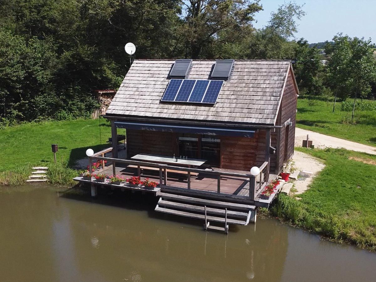 découvrez notre guide photovoltaïque conçu pour les débutants ! apprenez les bases de l'énergie solaire, explorez les différents types de panneaux, et trouvez des conseils pratiques pour installer votre système photovoltaïque. faites le premier pas vers une énergie propre et durable !