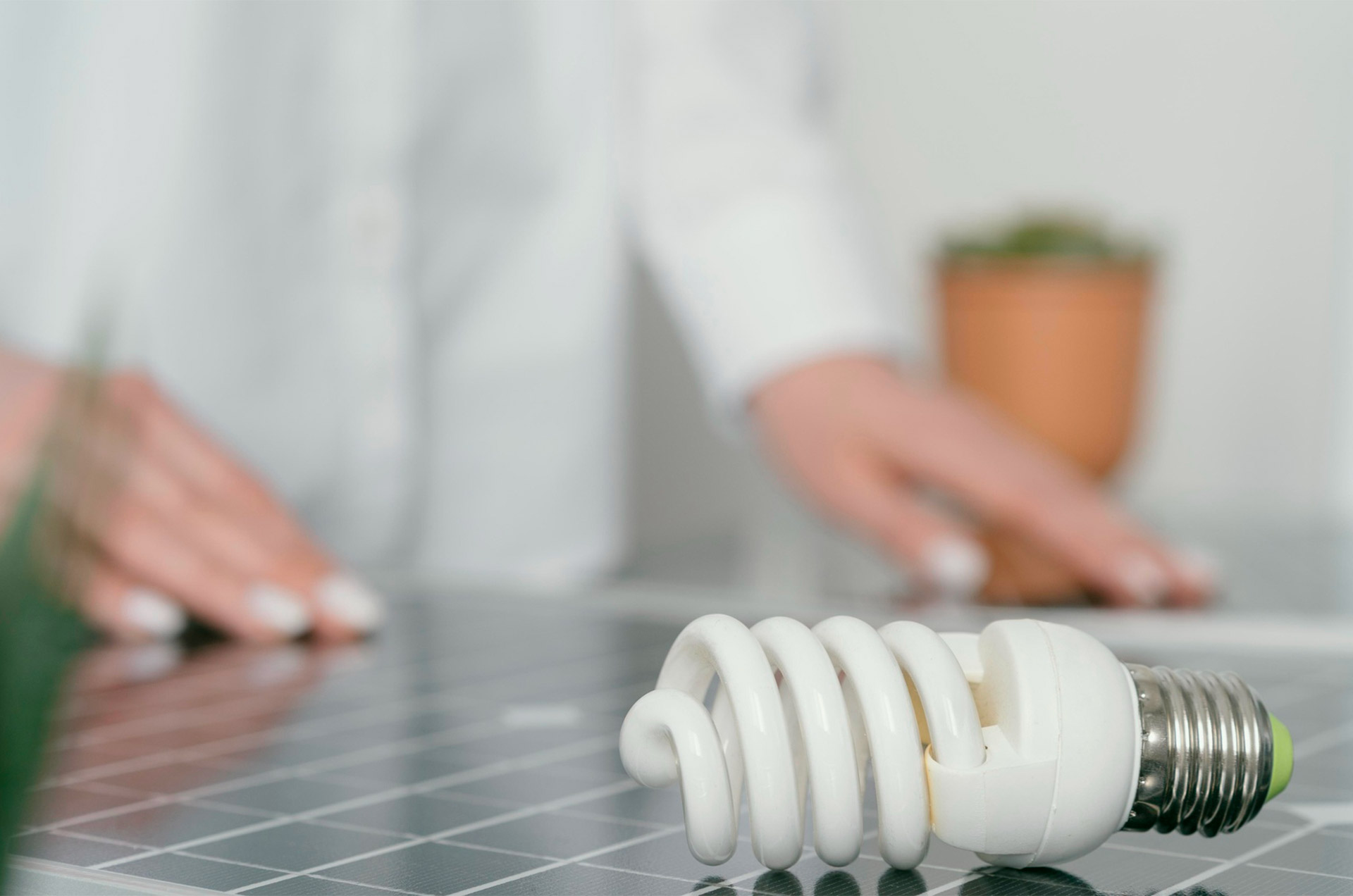 découvrez comment bénéficier de la prime photovoltaïque pour installer des panneaux solaires et réduire vos factures d'électricité tout en contribuant à la transition énergétique. informez-vous sur les conditions d'éligibilité et les avantages financiers de cette aide.