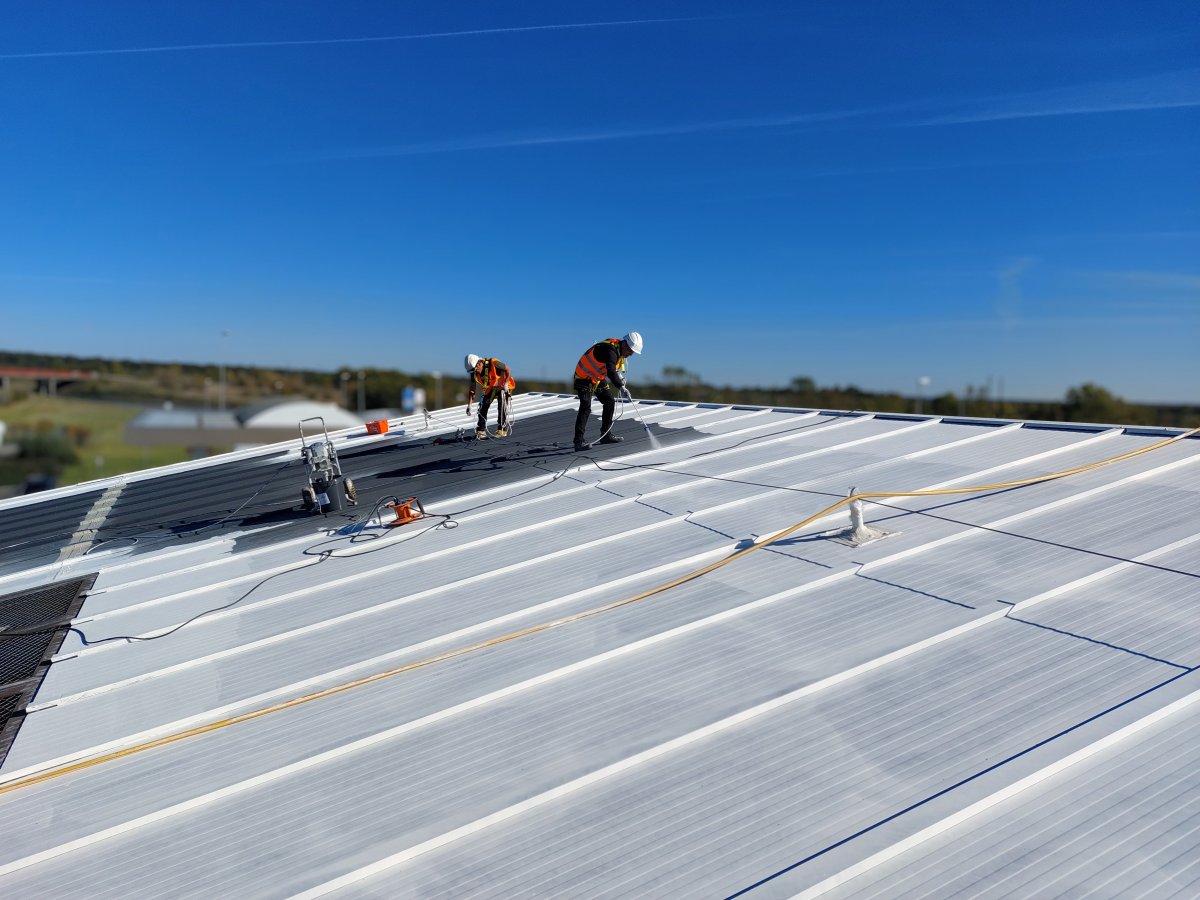 découvrez comment un toit énergétique peut transformer votre habitation en un espace durable et éco-responsable. optimisez votre consommation d'énergie tout en améliorant le confort de votre maison grâce à des solutions innovantes et respectueuses de l'environnement.