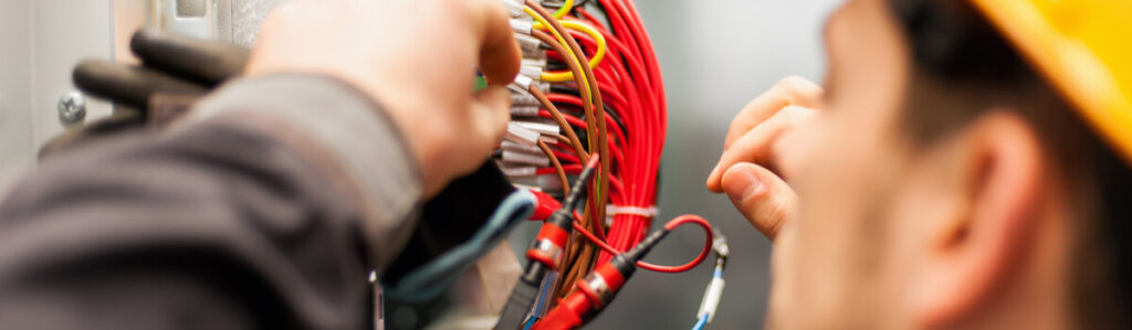 découvrez l'importance de la conformité électrique pour garantir la sécurité de vos installations. nos experts vous guident sur les normes et réglementations à respecter pour assurer la fiabilité et la durabilité de vos systèmes électriques.