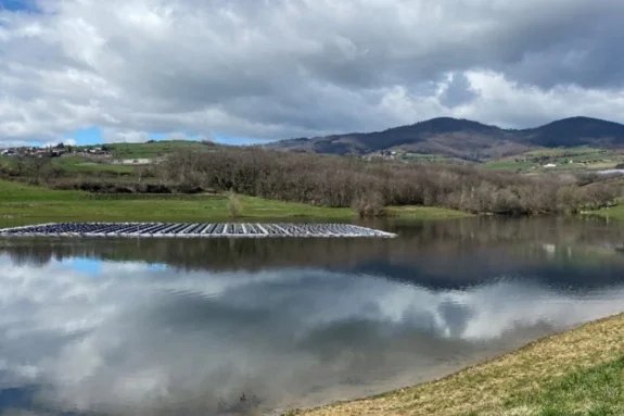 découvrez notre service de contrat de maintenance photovoltaïque, conçu pour garantir le bon fonctionnement de vos panneaux solaires. profitez d'une expertise professionnelle pour maximiser votre production d'énergie et prolonger la durée de vie de votre installation.