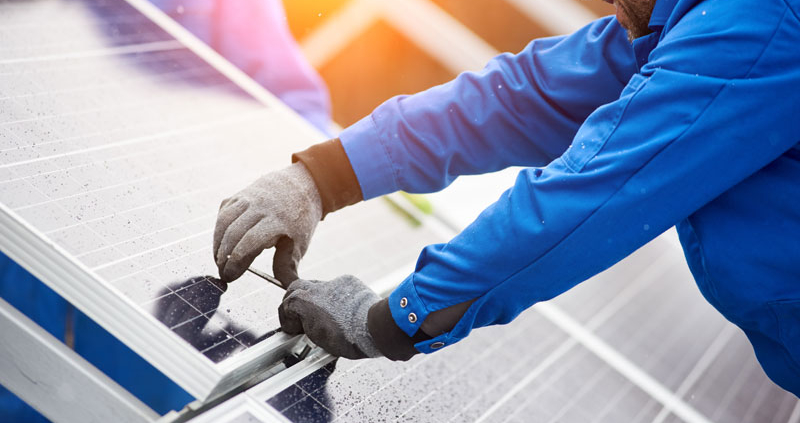 découvrez les estimations des coûts d'installation d'une centrale photovoltaïque de 9 kw en 2025. informez-vous sur les avantages financiers, les aides disponibles et les facteurs influençant le prix pour maximiser votre investissement en énergie solaire.