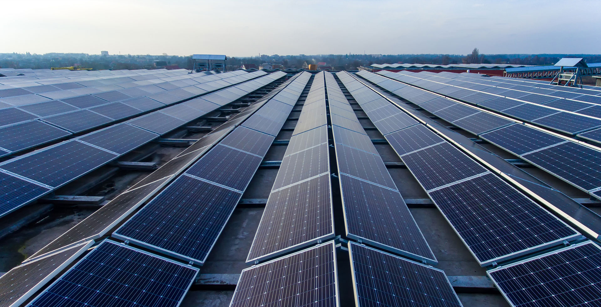 découvrez les avantages de l'investissement photovoltaïque : une solution durable pour réduire vos factures d'électricité et contribuer à la transition énergétique. informez-vous sur les différents systèmes, aides financières et rentabilité à long terme de l'énergie solaire.