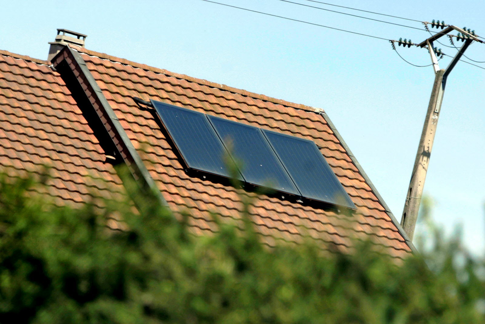 découvrez comment les panneaux photovoltaïques peuvent vous faire réaliser des économies significatives sur vos factures d'électricité tout en contribuant à la protection de l'environnement. apprenez à optimiser votre installation solaire pour maximiser vos économies et réduire votre empreinte carbone.