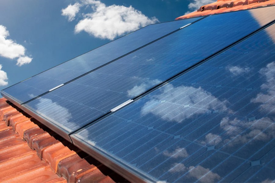 découvrez l'autoconsommation photovoltaïque, une solution innovante pour produire votre propre énergie solaire et réduire vos factures d'électricité. adoptez une démarche écoresponsable tout en valorisant votre habitation grâce aux panneaux solaires.