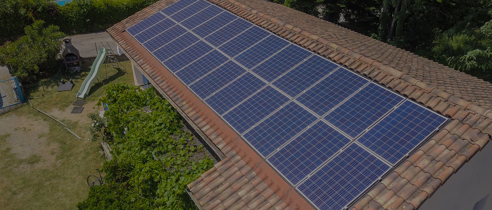 découvrez le coût d'installation d'un système photovoltaïque pour les particuliers. comparez les prix, les aides financières disponibles et les avantages économiques d'investir dans l'énergie solaire pour votre home. éclairez vos choix avec nos conseils pour optimiser votre projet d'autonomie énergétique.