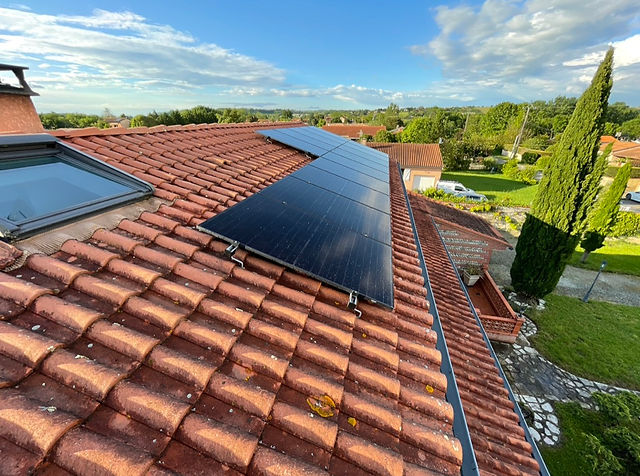 découvrez nos panneaux solaires 6kw, idéaux pour maximiser votre production d'énergie renouvelable. profitez d'une solution économique et écologique pour réduire vos factures d'électricité tout en contribuant à la préservation de l'environnement. obtenez des conseils d'experts et installez votre système photovoltaïque dès aujourd'hui !