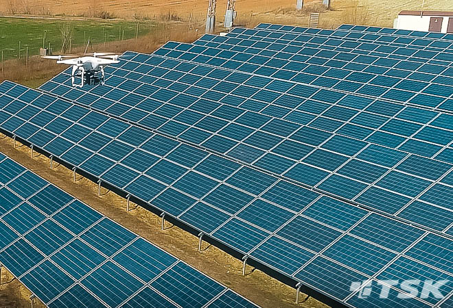 optimisez la performance de votre installation solaire avec notre service de maintenance photovoltaïque. assurez la durabilité et l'efficacité de vos panneaux solaires grâce à des interventions régulières, des diagnostics précis et un suivi personnalisé. protégez votre investissement tout en contribuant à un avenir énergétique durable.