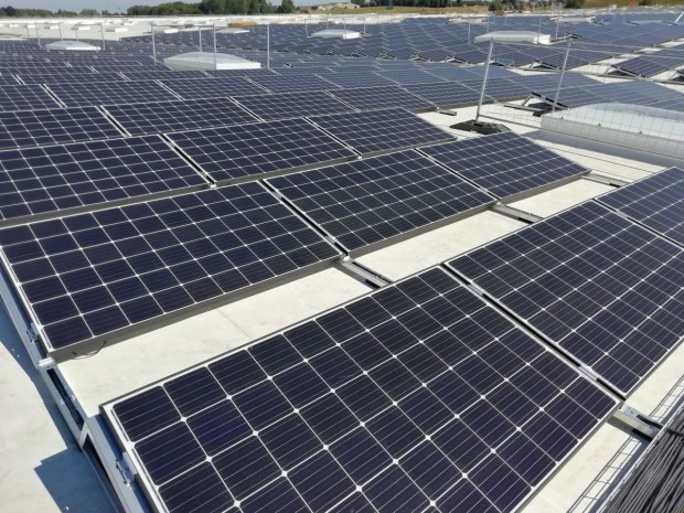 découvrez notre guide complet sur l'aide photovoltaïque pour vous aider à bénéficier des subventions et des avantages fiscaux liés à l'installation de panneaux solaires. profitez d'une énergie renouvelable et réduisez votre empreinte carbone tout en réalisant des économies sur votre facture d'électricité.