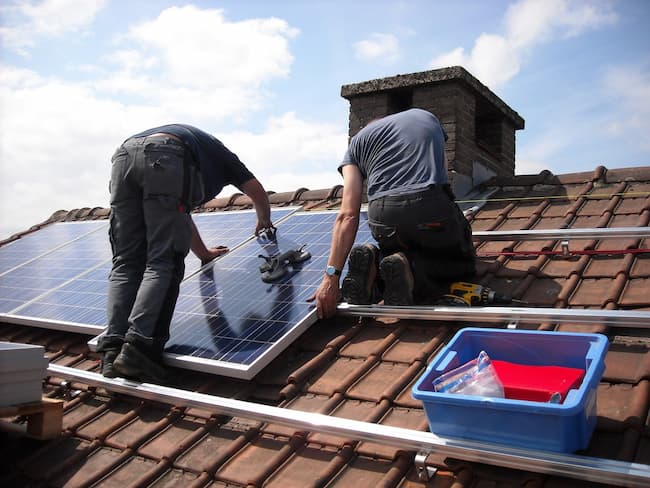 autoconsommation-photovoltaique-2025-11 Installation photovoltaïque d'autoconsommation : se préparer pour 2025