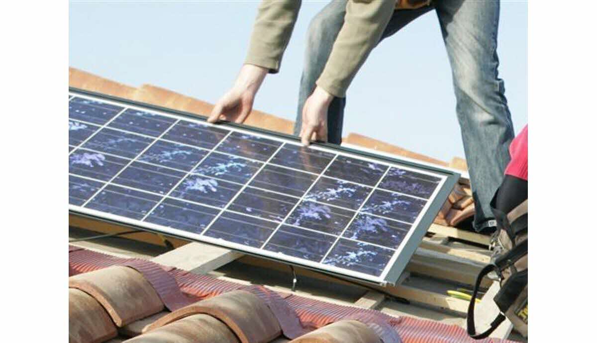découvrez notre guide complet sur les avis concernant les panneaux photovoltaïques. comparez les retours d'expérience des utilisateurs, les performances des différents modèles et les avantages écologiques et économiques de l'énergie solaire.