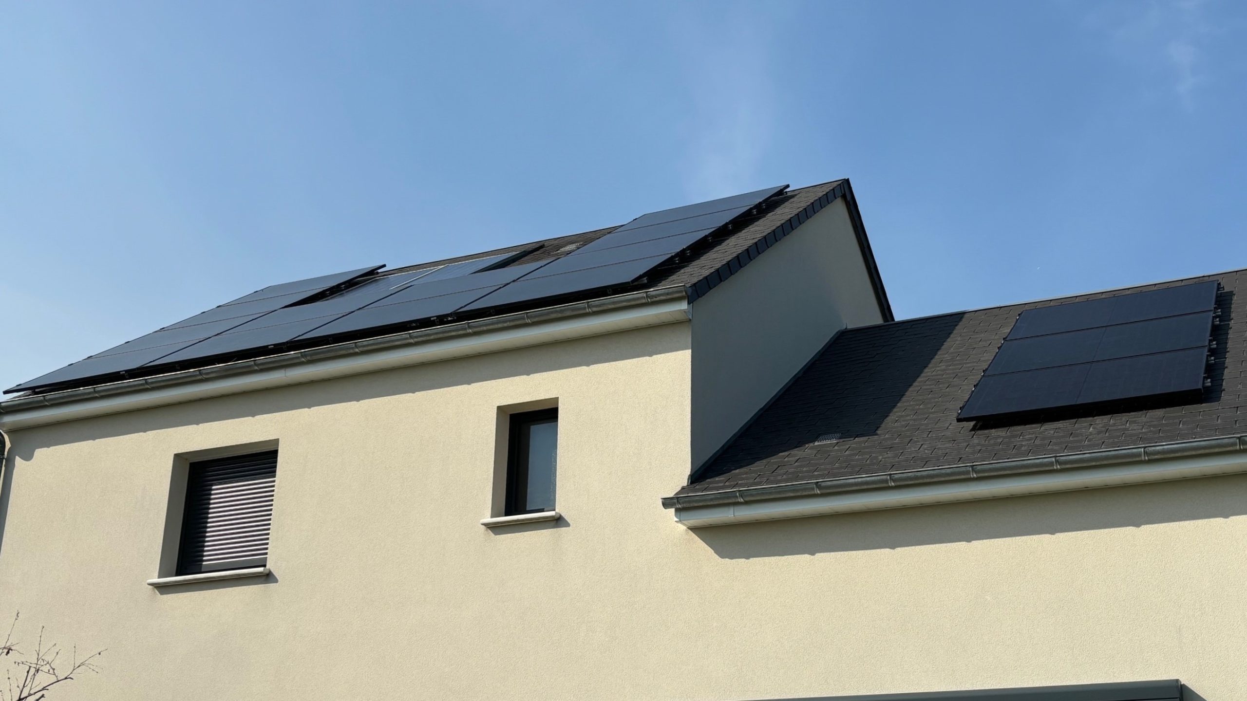 centrale-solaire-orleans-2-scaled La mise en service de la centrale solaire au Relais Orléanais