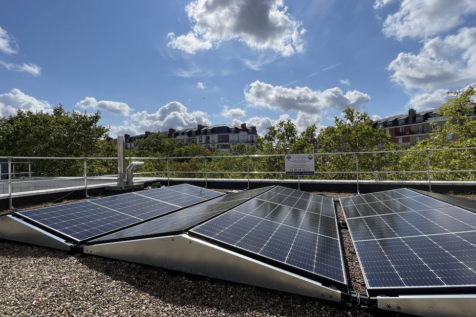 choisir-installateur-panneaux-solaires-paris-1 Comment choisir un installateur de panneaux solaires près de Paris