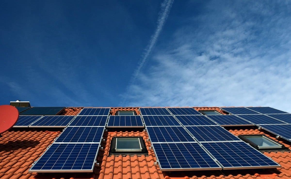 comparatif-panneaux-solaires-ikaros Comparatif des panneaux solaires Ikaros : performance et innovation