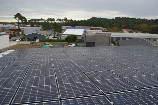controle-installation-photovoltaique-100-kwc Apave : l'expertise pour le contrôle de votre installation photovoltaïque 100 kWc