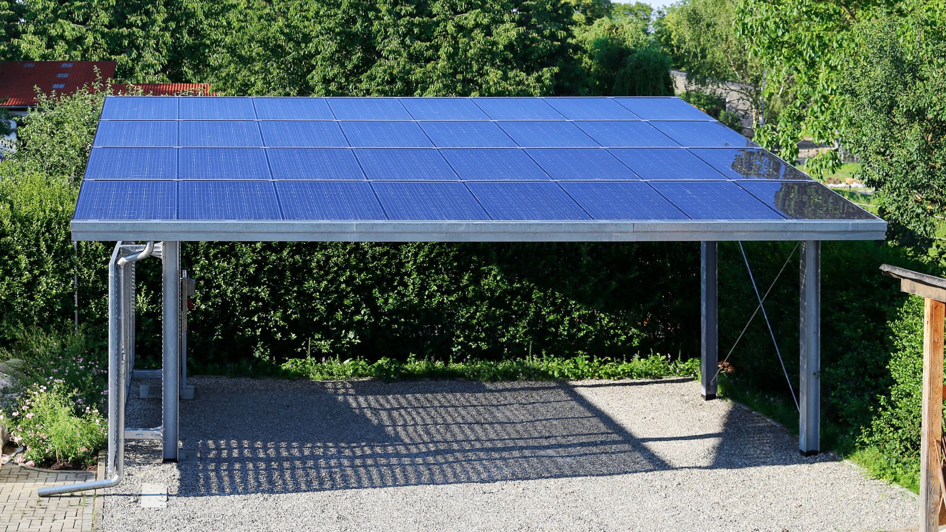 découvrez tout ce qu'il faut savoir sur le coût photovoltaïque, y compris les investissements initiaux, les aides disponibles et les économies à long terme. informez-vous sur les prix des installations solaires et les facteurs influençant le budget pour rendre votre projet rentable et durable.