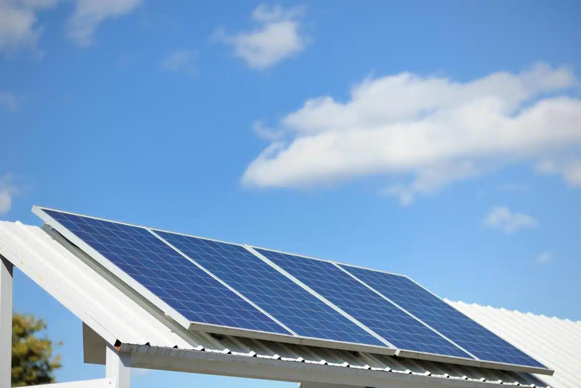 cout-installation-photovoltaique-5-kw Le coût d'une installation photovoltaïque autonome de 5 kW : tout ce qu'il faut savoir