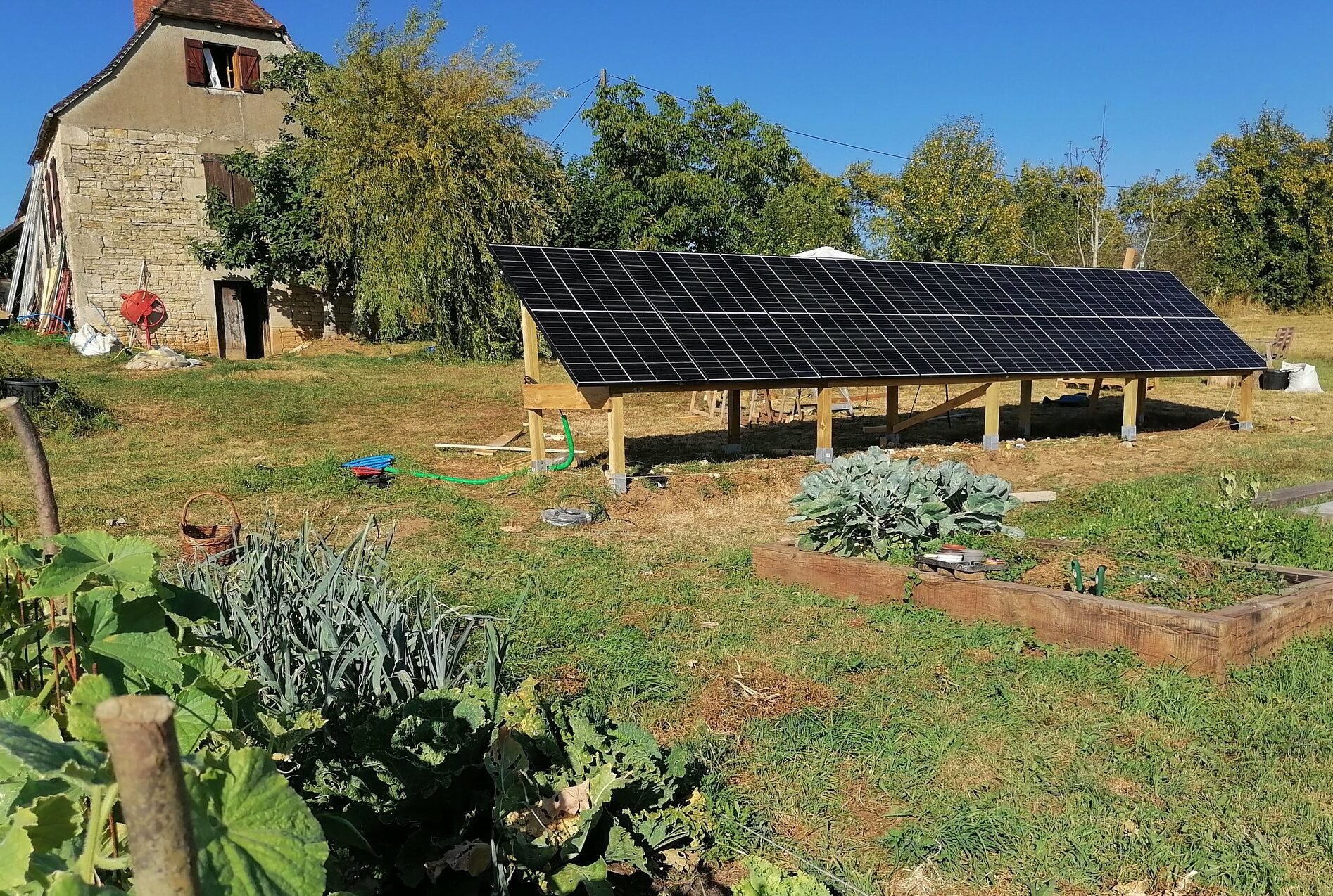 cout-installation-photovoltaique-particulier-1 Quel est le coût moyen d'une installation photovoltaïque pour les particuliers ?