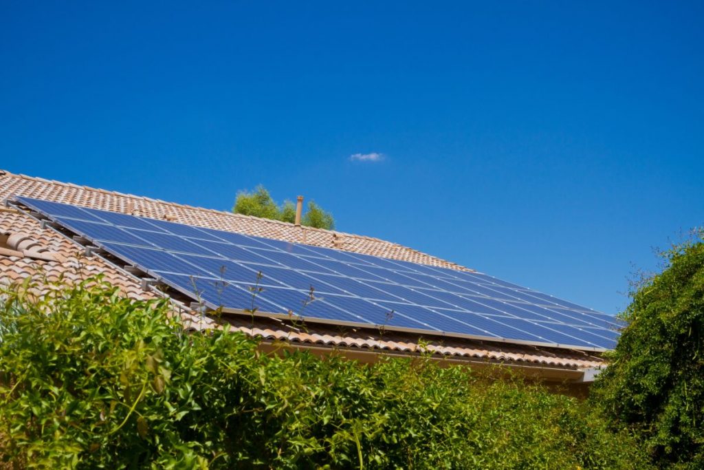 cout-panneau-solaire-edf-2 Vous ne croirez jamais combien coûte vraiment un panneau solaire avec EDF !