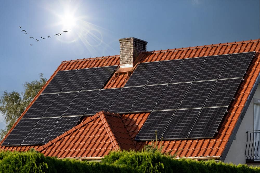 economies-panneaux-solaires-6-kw-1 Vous ne croirez jamais combien vous pouvez économiser avec l'installation d'un panneau solaire 6 kw !