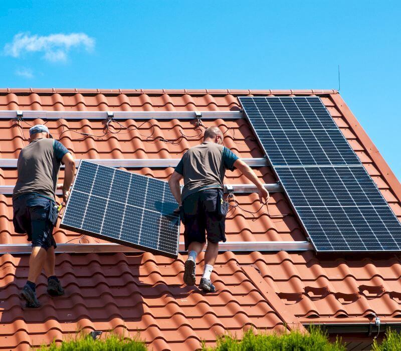 economiser-devis-photovoltaiques-1 Découvrez comment économiser des milliers d'euros grâce à un devis en ligne pour vos panneaux photovoltaïques