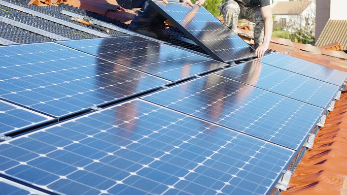 edf-panneaux-solaires-2025-1 Découvrez comment EDF révolutionne l'installation de panneaux solaires en 2025!