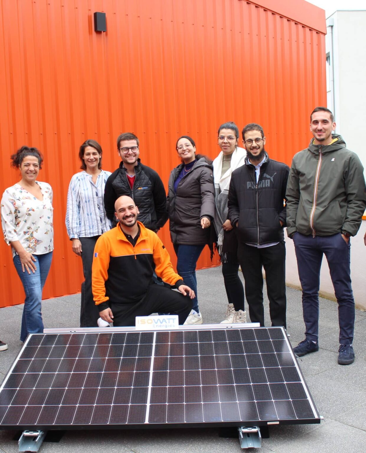 electricien-et-panneaux-photovoltaiques-2 Vous ne croirez jamais comment un électricien a transformé sa carrière grâce aux panneaux photovoltaïques