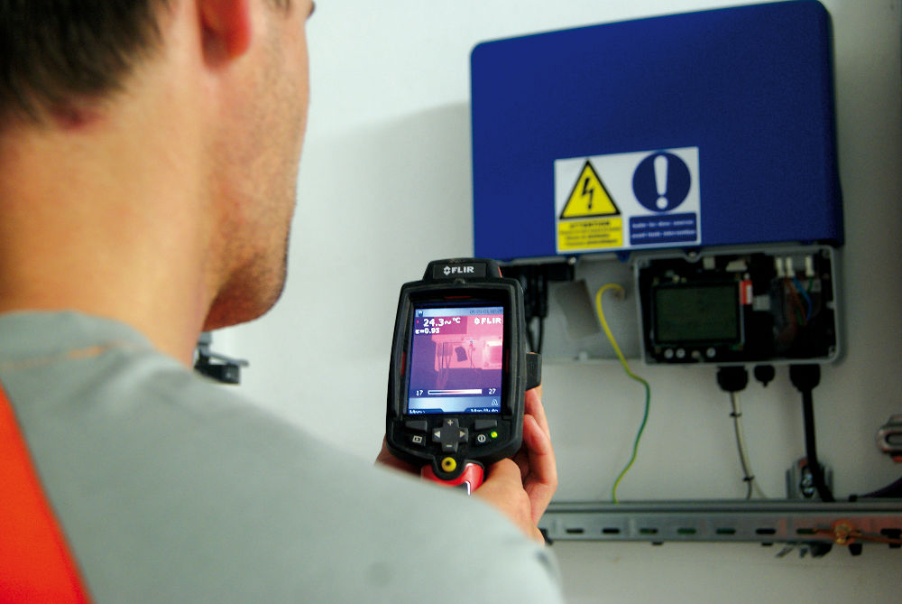 entretien-photovoltaique-12 entretien installation photovoltaïque