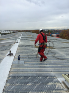 evaluation-toiture-securite Évaluation de la toiture : comment garantir la sécurité de votre maison